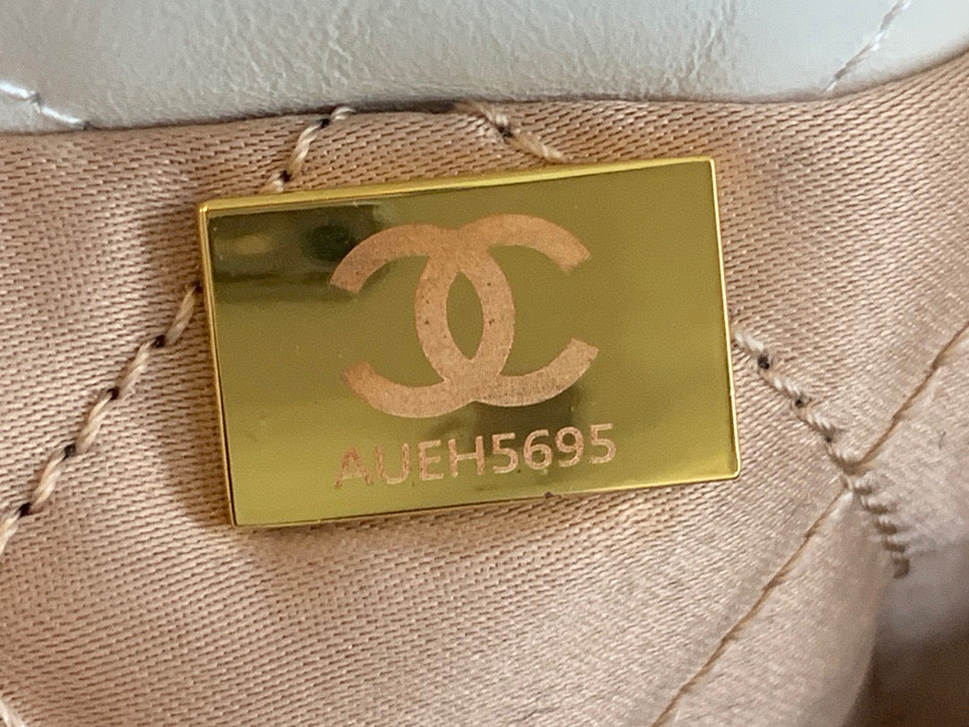 Chanel 22 Large Handbag Shiny Calfskin Lacquered Metal AS3262 White Logo Black