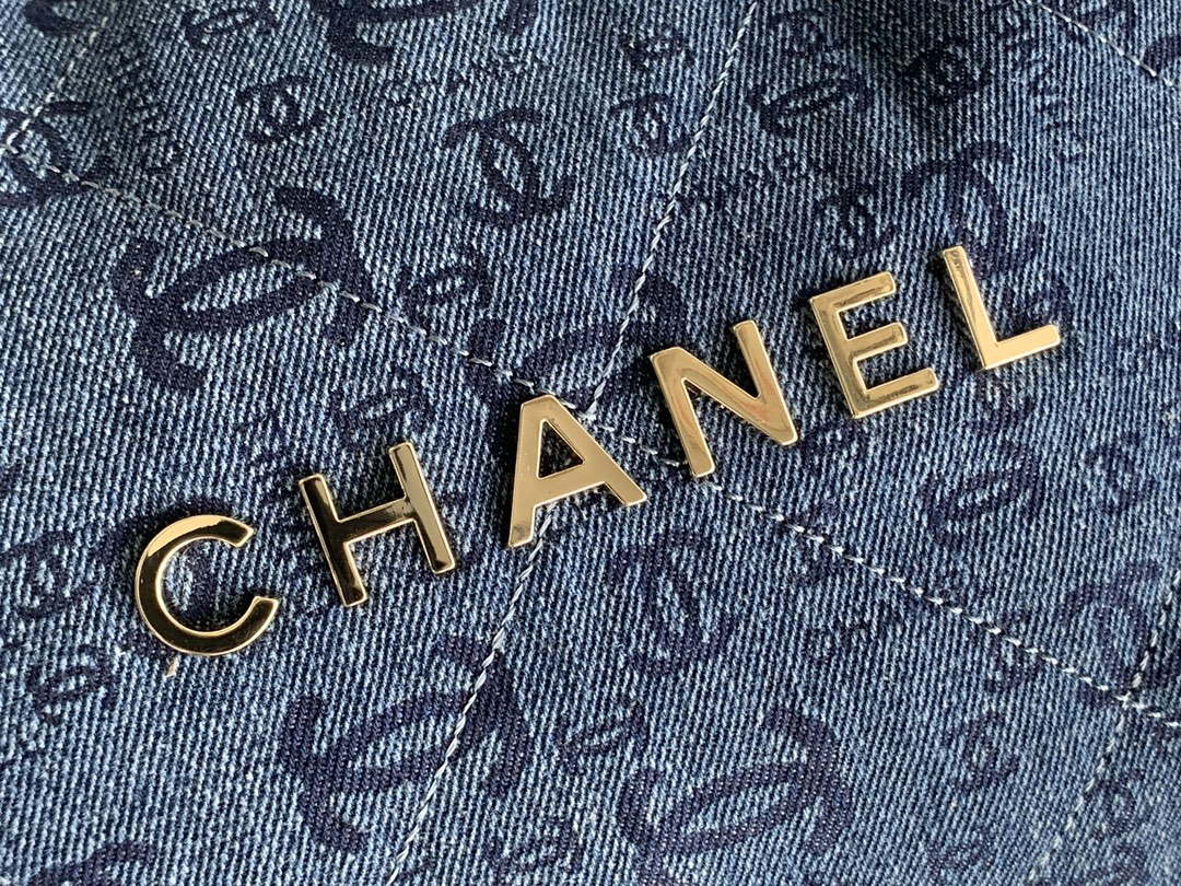 Chanel 22 Handbag Gold-Tone Metal Canvas AS3260 Blue denim