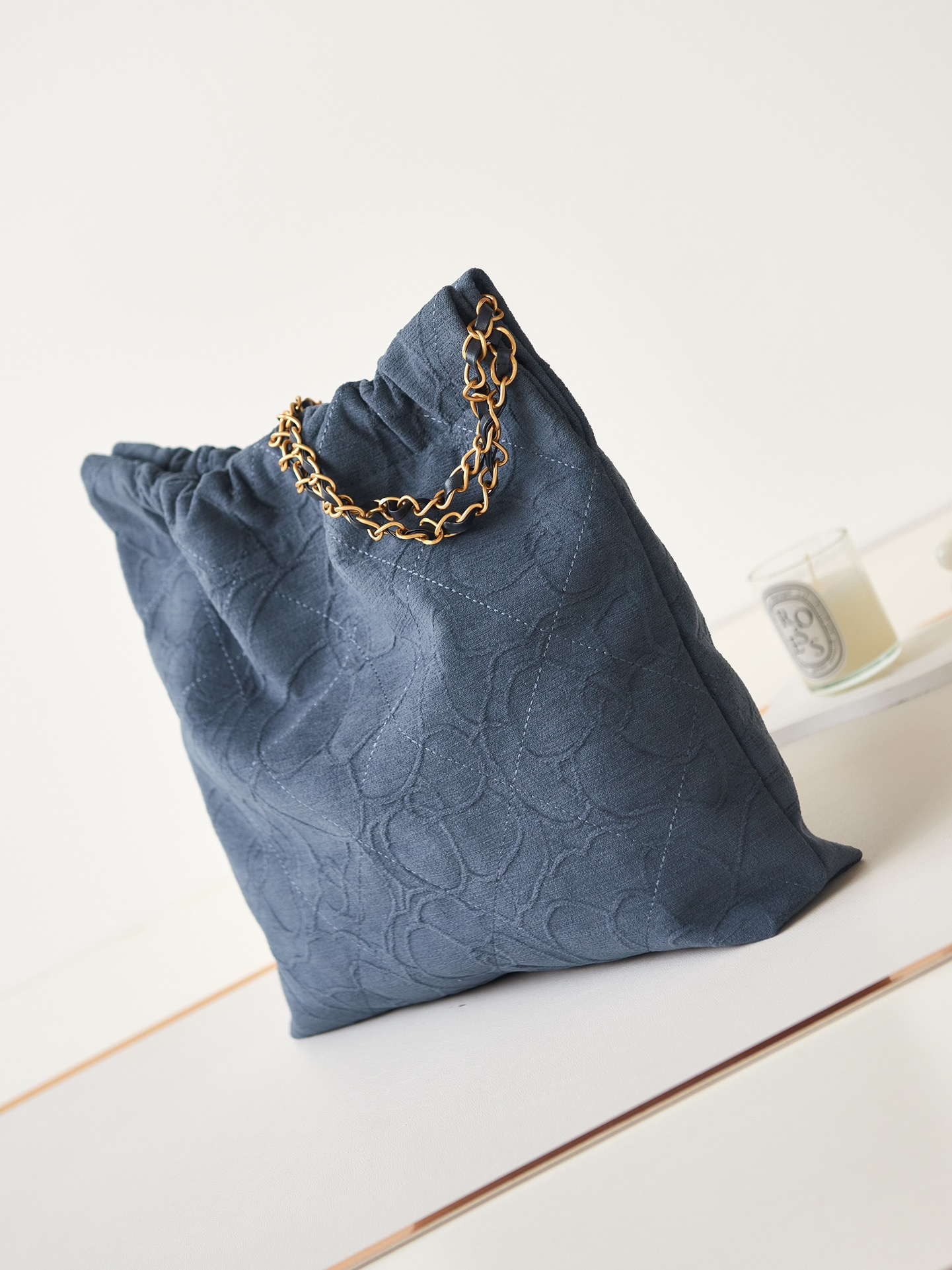 Chanel 22 Handbag Shiny AS3261 Navy Blue Velvet Gold