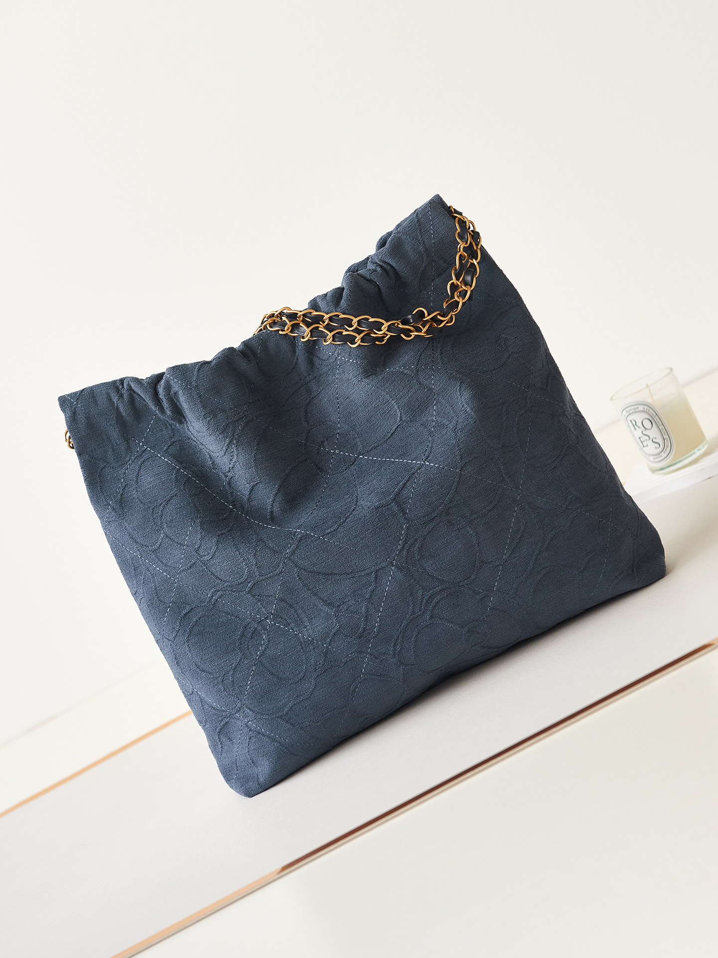 Chanel 22 Handbag Shiny AS3261 Navy Blue Velvet Gold