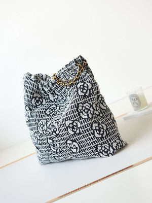 Chanel 22 Handbag Shiny AS3261 White & Black Velvet Gold - Default Title - View 3