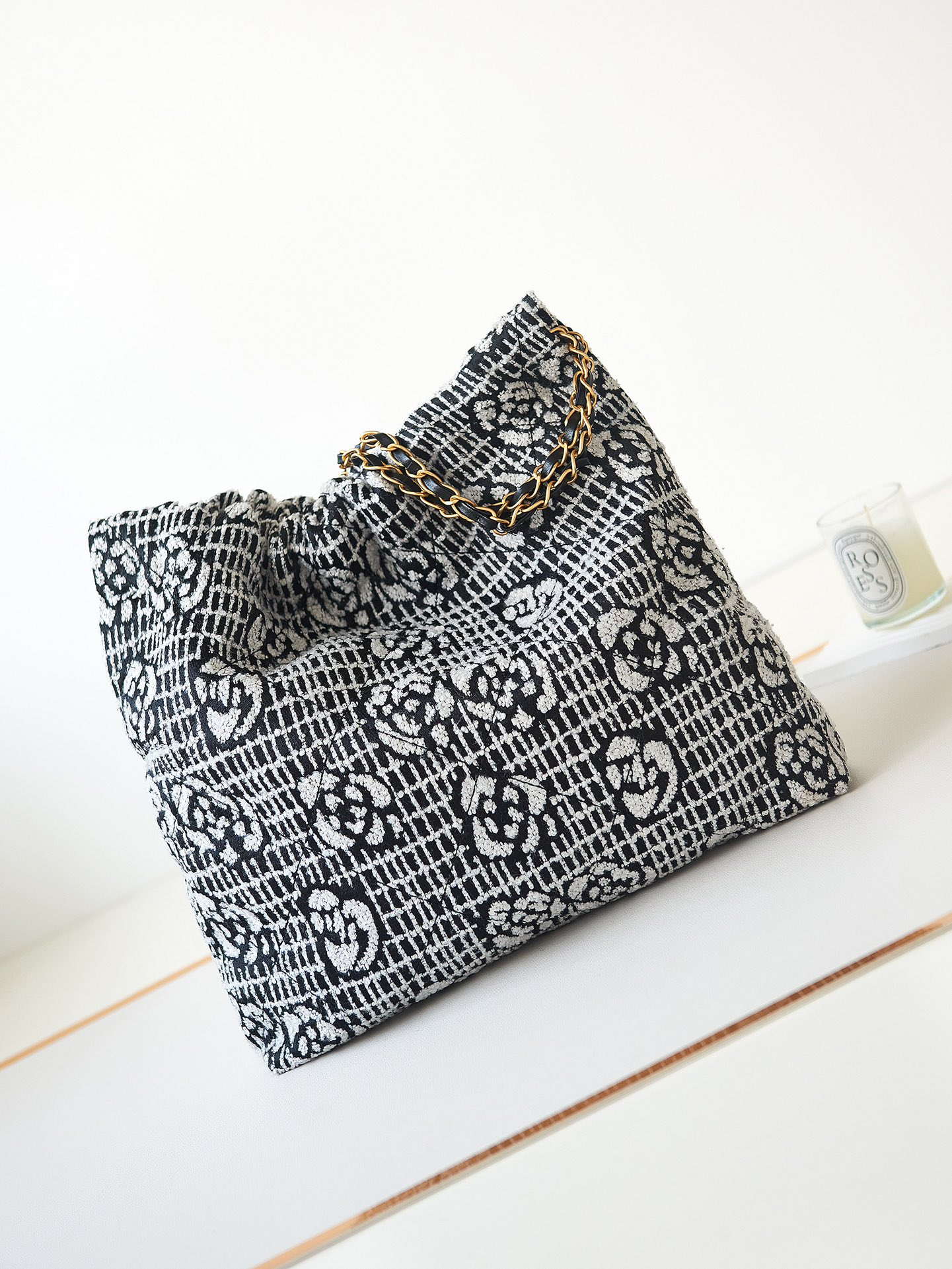Chanel 22 Handbag Shiny AS3261 White & Black Velvet Gold - Default Title - View 5