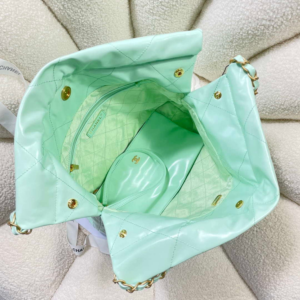 Chanel 22 Handbag Shiny Calfskin AS3261 Mint Green
