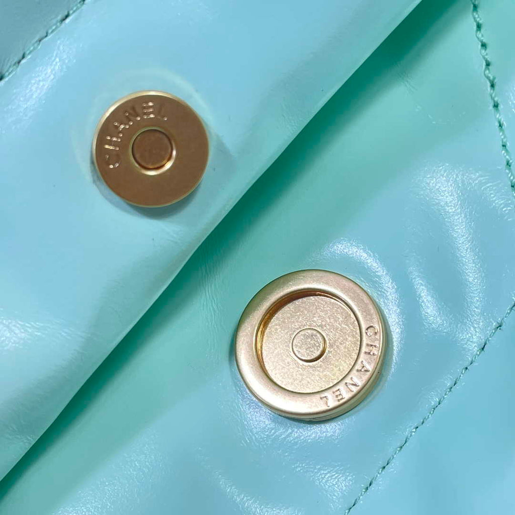 Chanel 22 Handbag Shiny Calfskin AS3261 Mint Green