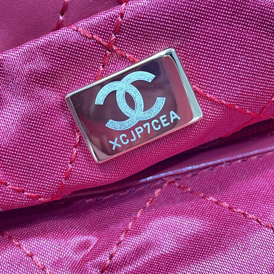 Chanel 22 Handbag Shiny Calfskin AS3261 Red