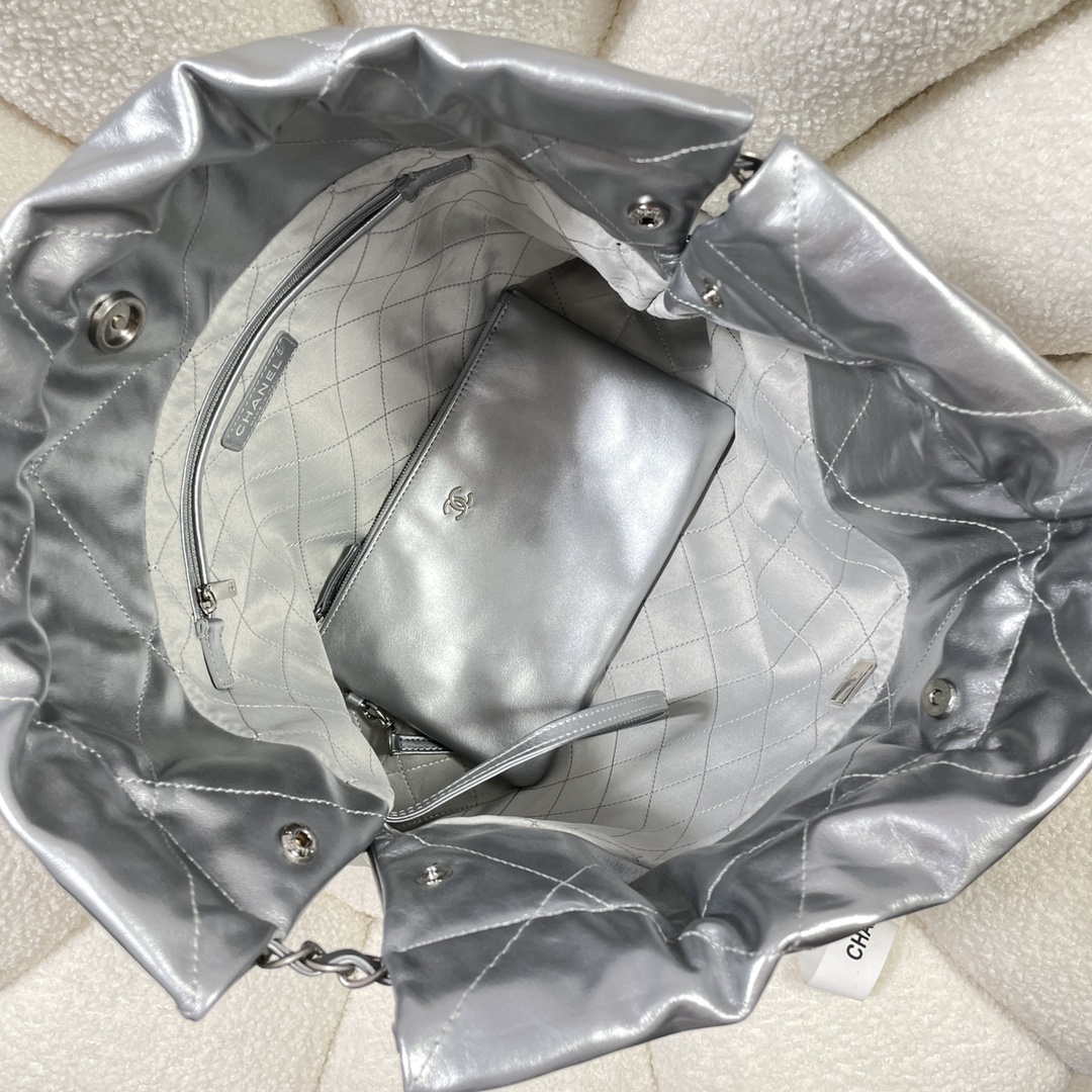 Chanel 22 Handbag Shiny Calfskin AS3261 Silver