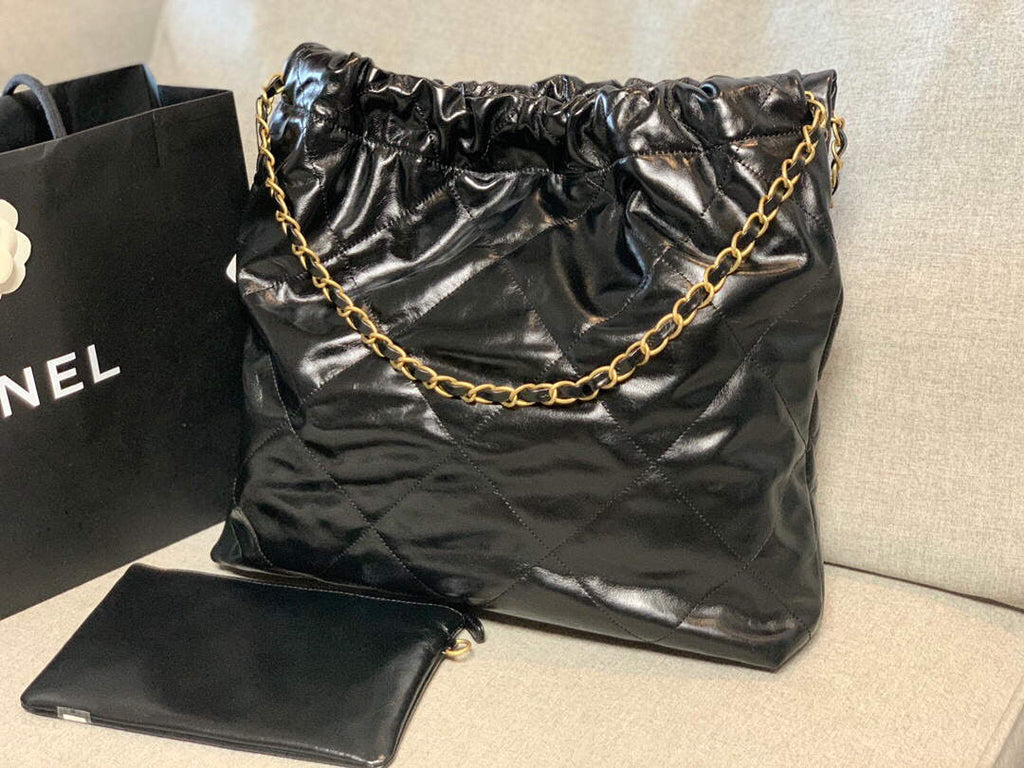 Chanel 22 Handbag Shiny Calfskin Gold AS3261 Black
