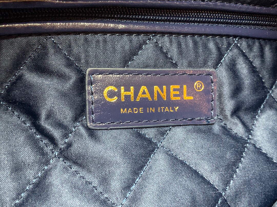 Chanel 22 Handbag Shiny Calfskin Gold AS3261 Navy Blue - Default Title - View 8