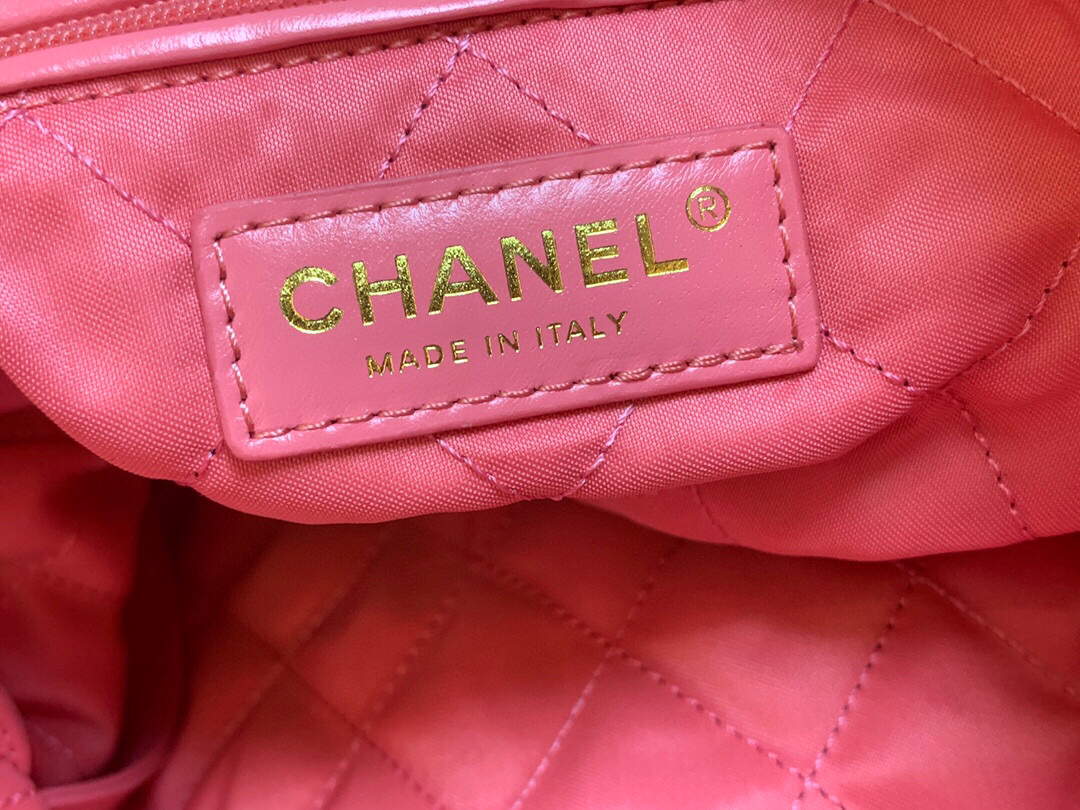 Chanel 22 Handbag Shiny Calfskin Gold AS3261 Pink