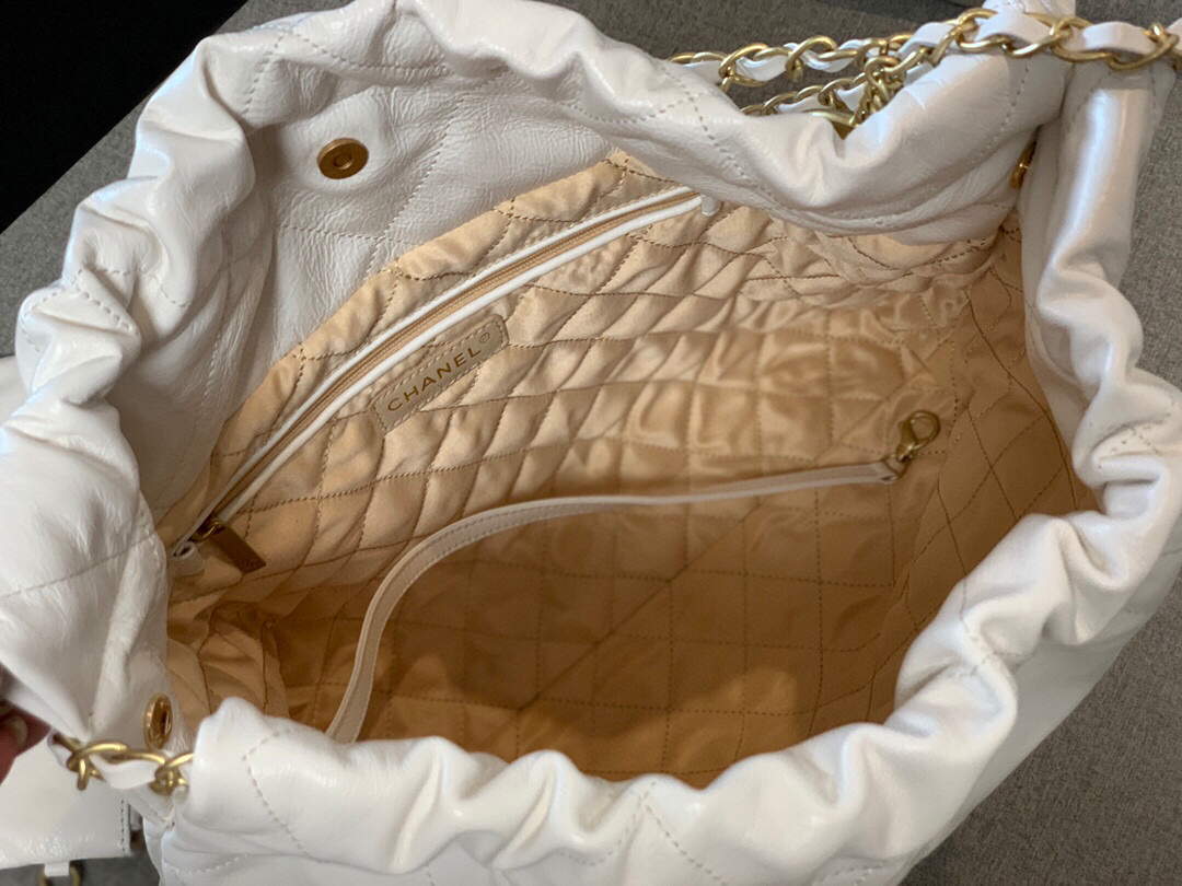 Chanel 22 Handbag Shiny Calfskin Gold AS3261 White