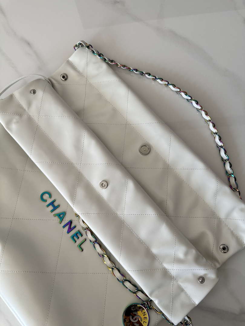 Chanel 22 Handbag Shiny White Calfskin AS3261 with Symphony Hardware
