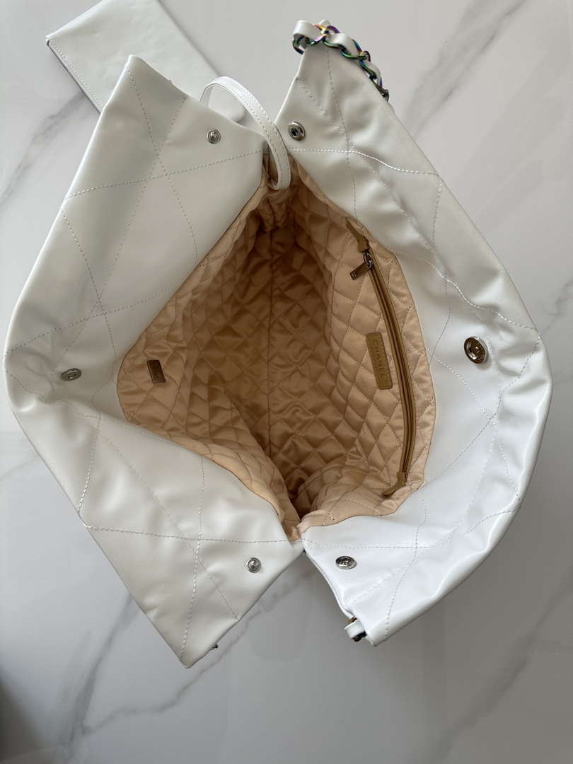 Chanel 22 Handbag Shiny White Calfskin AS3261 with Symphony Hardware