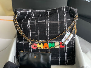 Chanel 22 Large Handbag Clothes Gold-Tone Metal AS3262 Black - Default Title - View 1