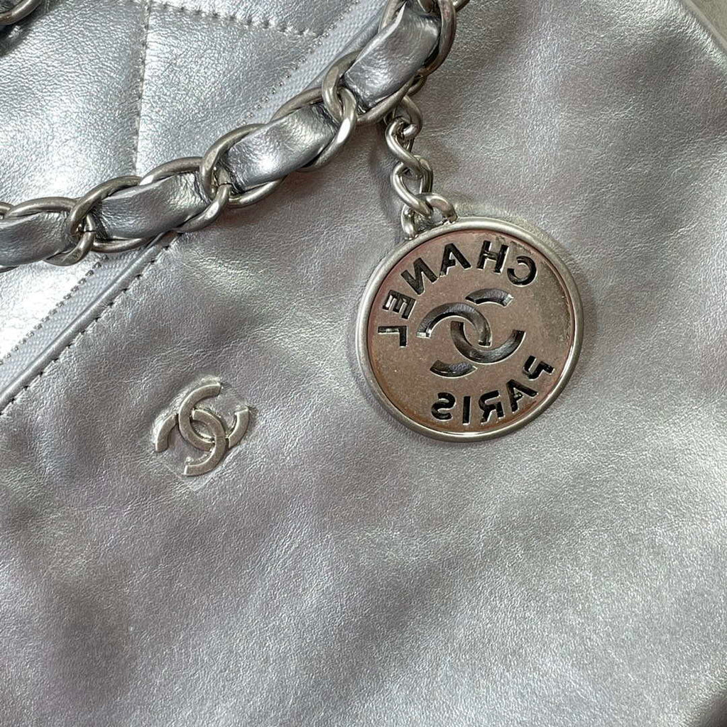 Chanel 22 Large Handbag Shiny Calfskin AS3262 Silver