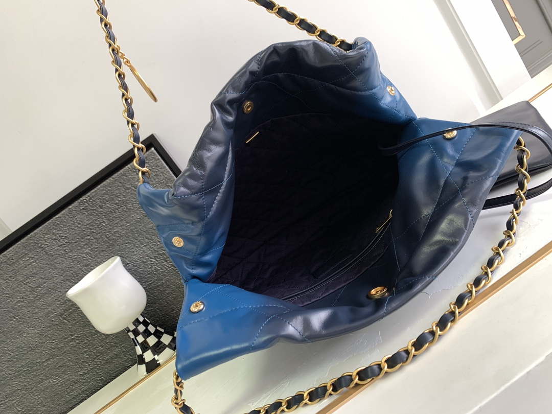 Chanel 22 Mini Handbag AS3980 Shiny Calfskin & Gold-Tone Metal Navy Blue - Default Title - View 8