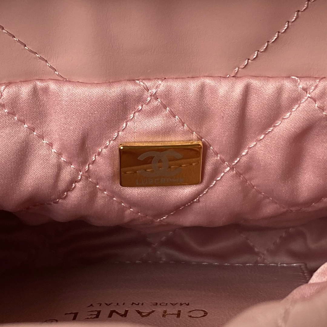 Chanel 22 Mini Handbag AS3980 Shiny Calfskin & Gold-Tone Metal Pink