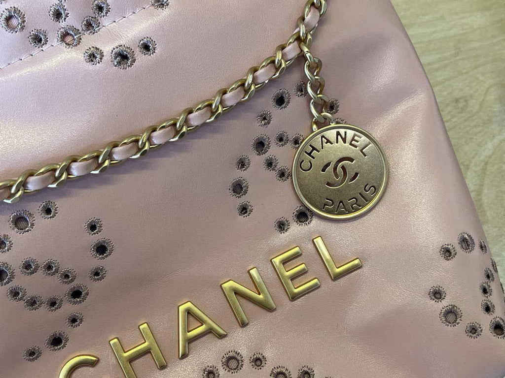 Chanel 22 Mini Handbag  Shiny Calfskin & Gold-Tone Metal AS3980 Pink