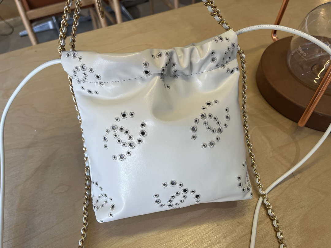 Chanel 22 Mini Handbag  Shiny Calfskin & Gold-Tone Metal AS3980 White