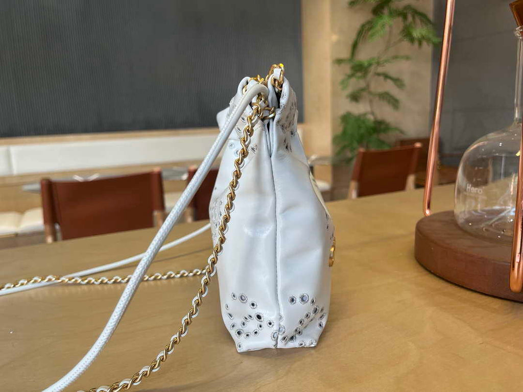 Chanel 22 Mini Handbag  Shiny Calfskin & Gold-Tone Metal AS3980 White