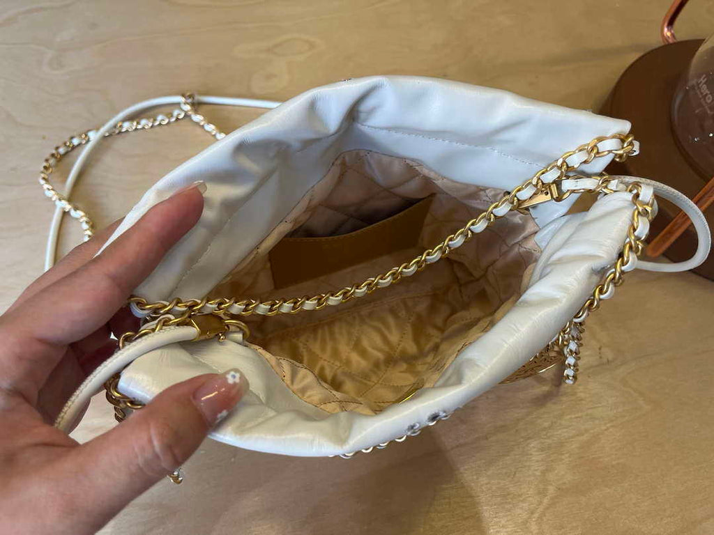 Chanel 22 Mini Handbag  Shiny Calfskin & Gold-Tone Metal AS3980 White