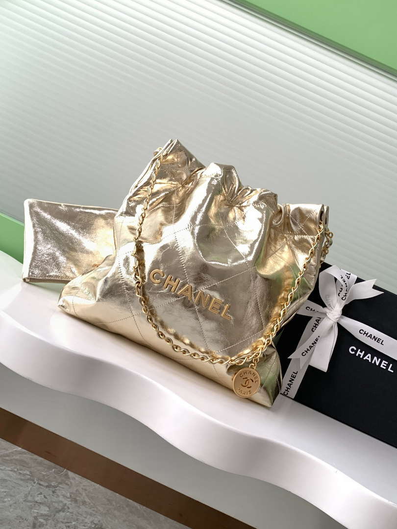 Chanel 22 Small Handbag Fantasy color Calfskin & Gold-Tone Metal AS3260 Gold