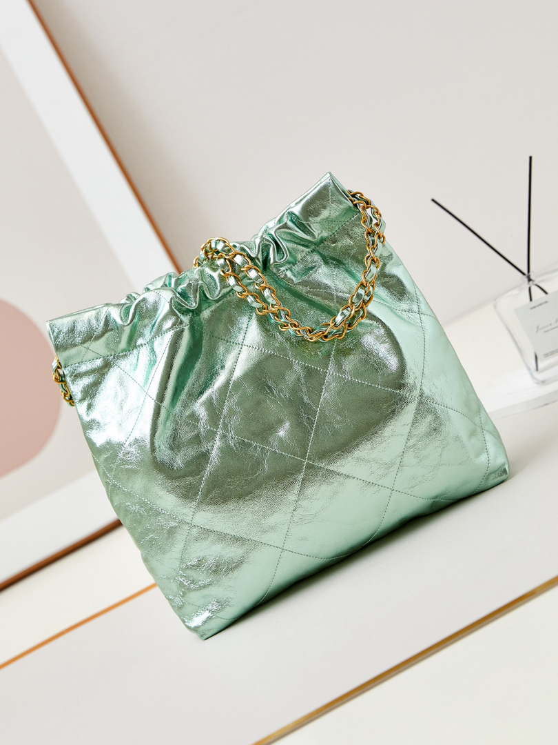 Chanel 22 Small Handbag Fantasy color Calfskin & Gold-Tone Metal AS3260 Green