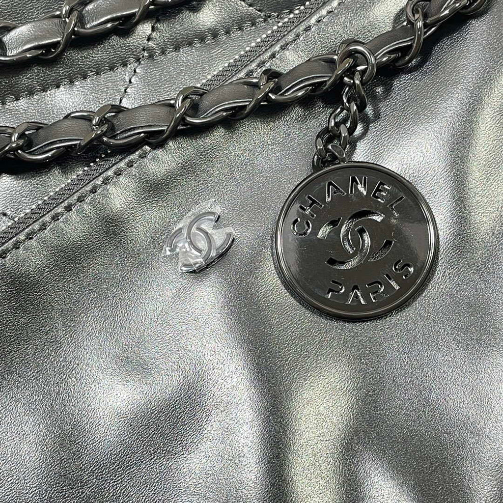Chanel 22 Small Handbag Shiny Calfskin AS3260 Black with Black logo