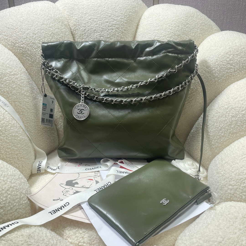 Chanel 22 Small Handbag Shiny Calfskin AS3260 Dark Green