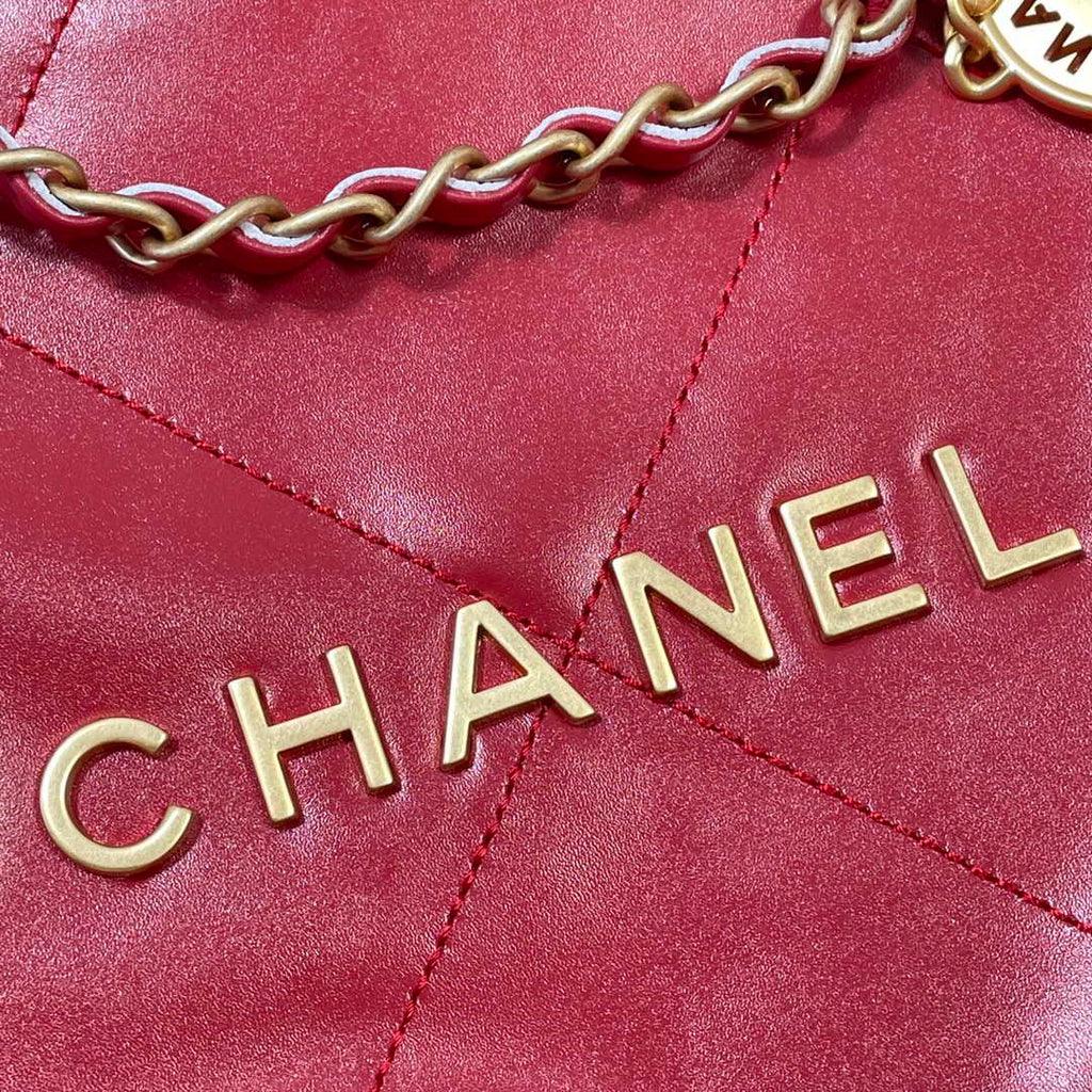 Chanel 22 Small Handbag Shiny Calfskin AS3260 Red