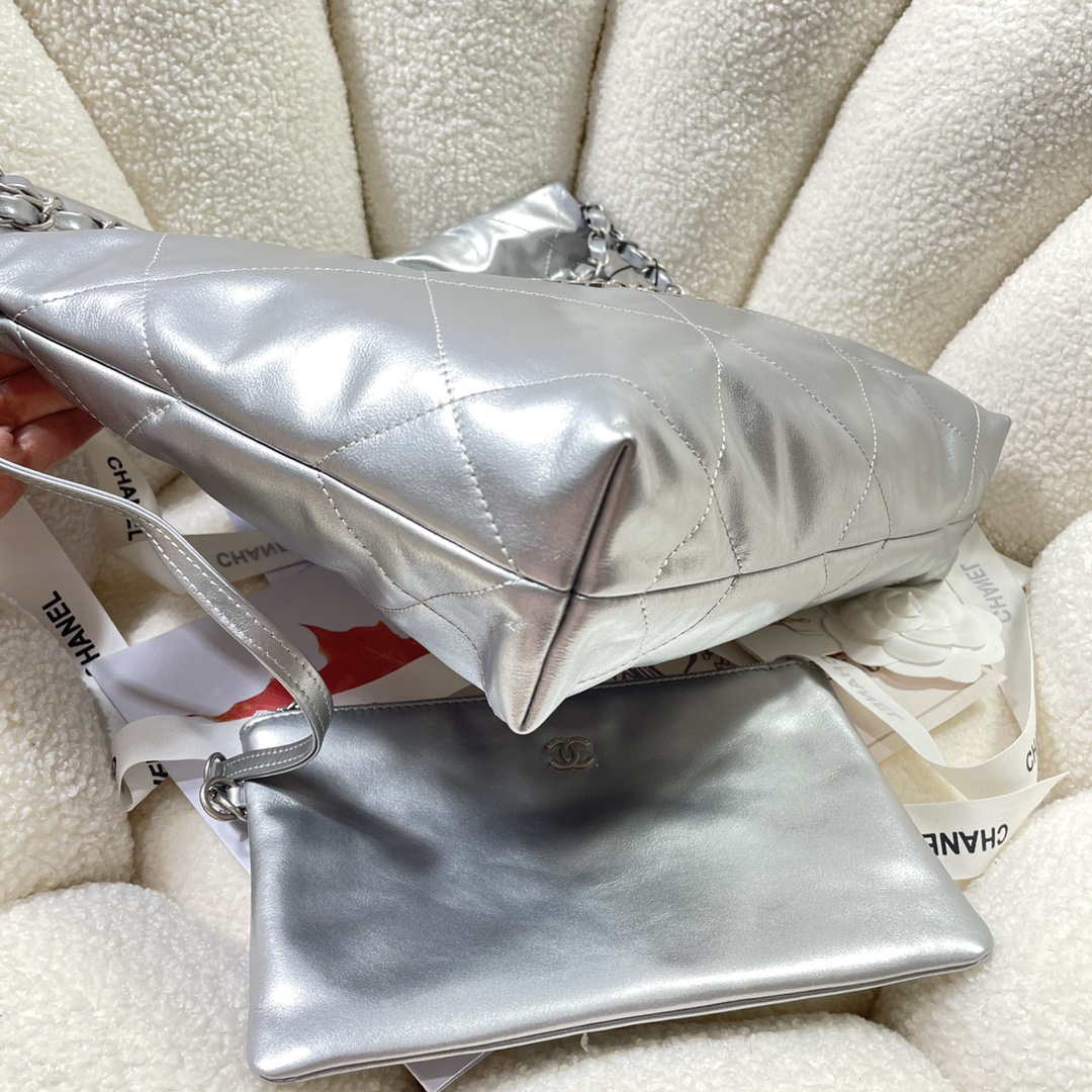 Chanel 22 Small Handbag Shiny Calfskin AS3260 Silver - Default Title - View 4