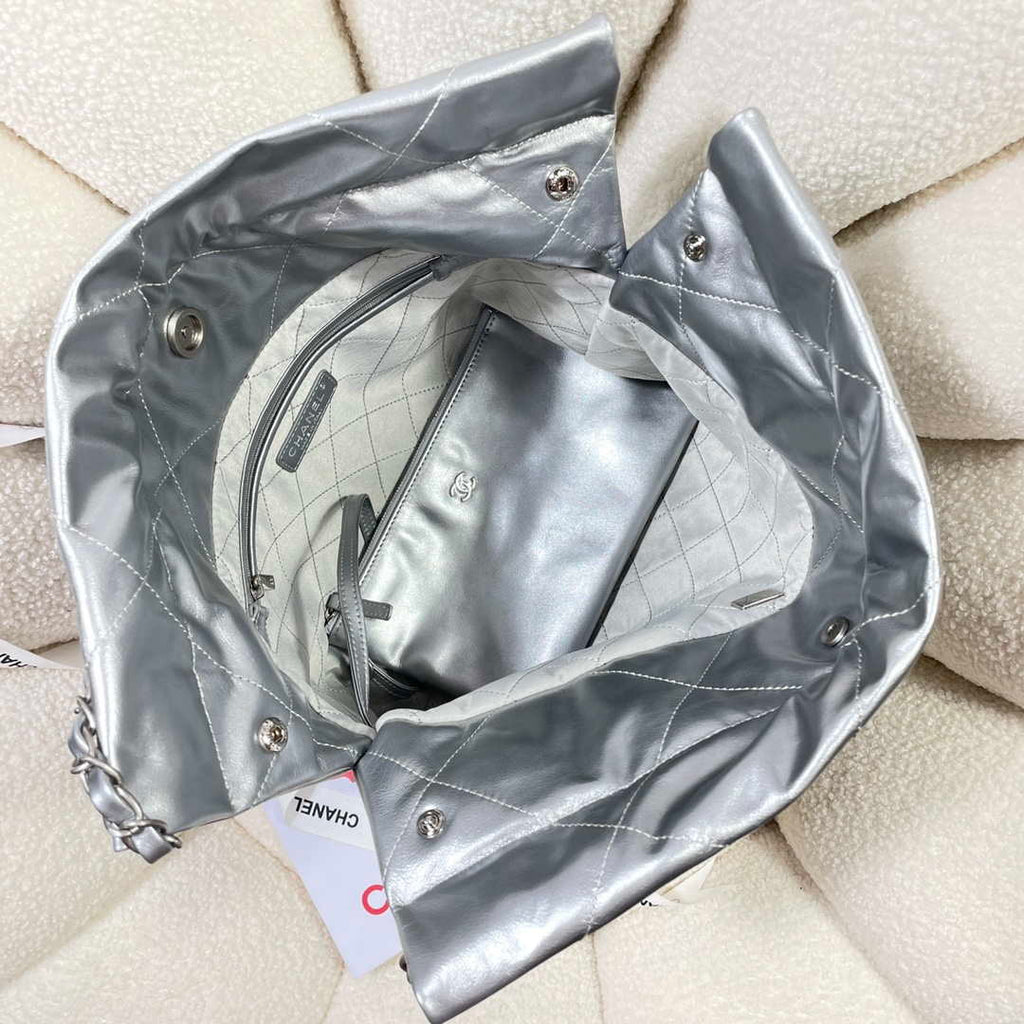 Chanel 22 Small Handbag Shiny Calfskin AS3260 Silver