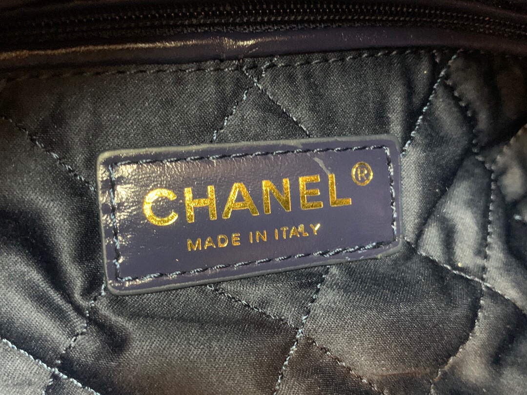 Chanel 22 Small Handbag Shiny Calfskin AS3260 Navy Blue Gold - Default Title - View 8