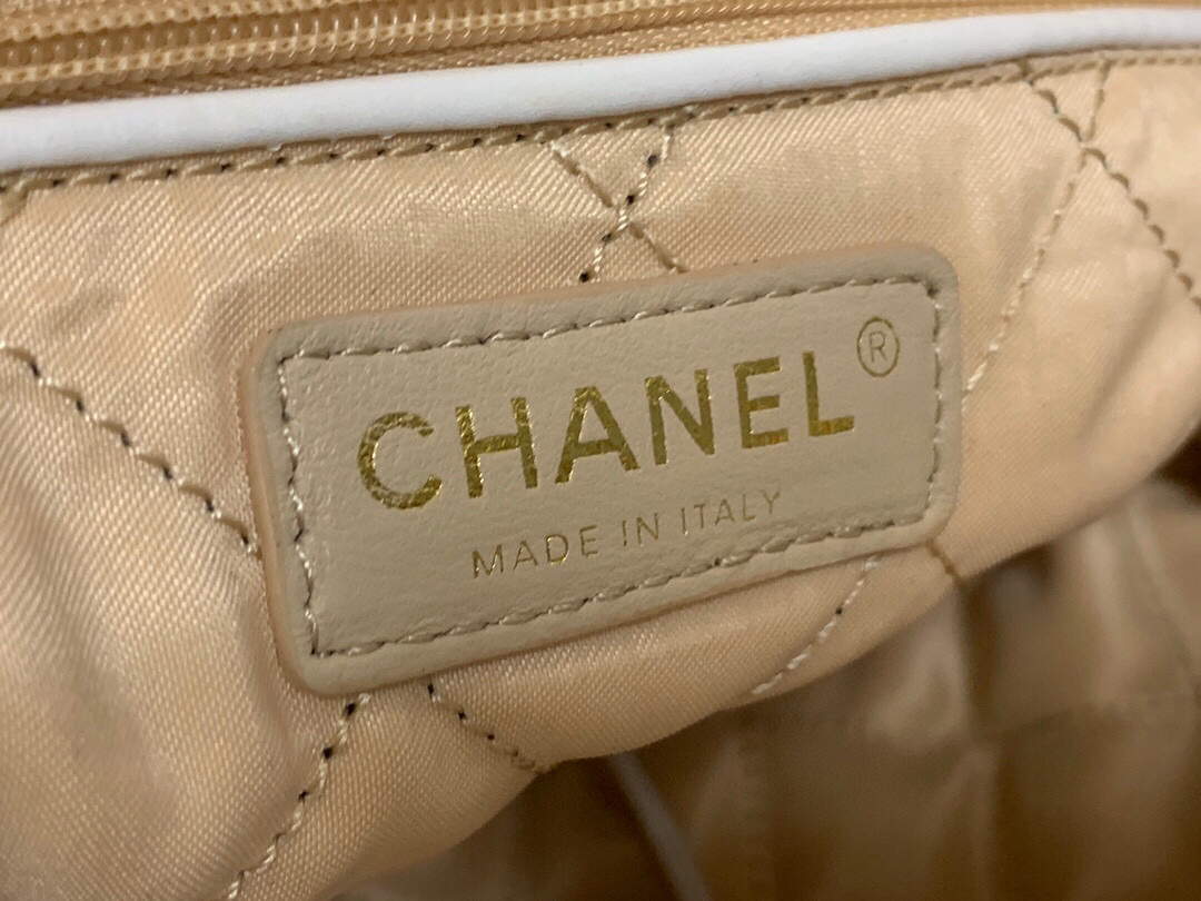 Chanel 22 Small Handbag Shiny Calfskin AS3260 White Gold