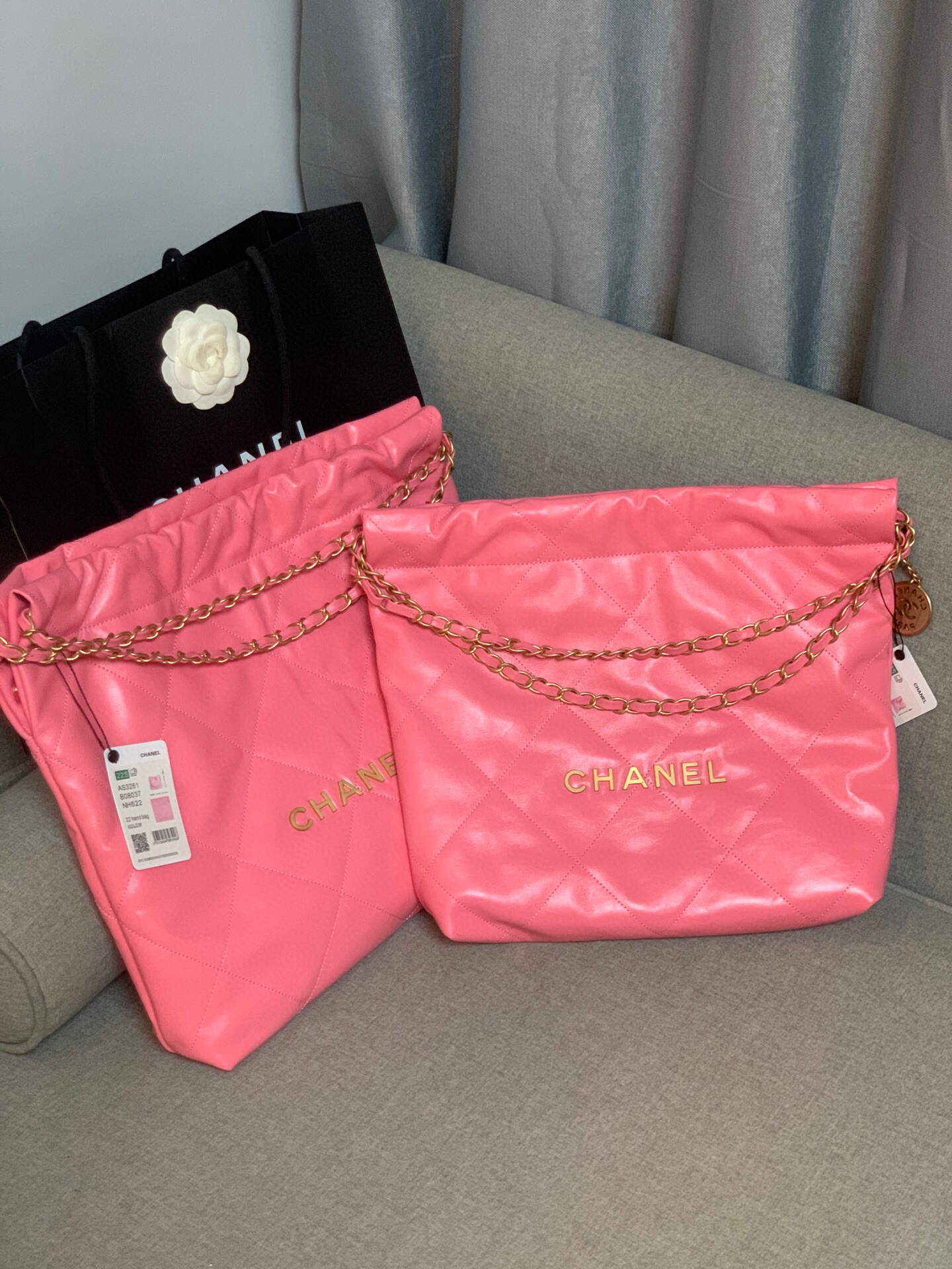 Chanel 22 Handbag Shiny Calfskin Gold AS3261 Pink - Default Title - View 10