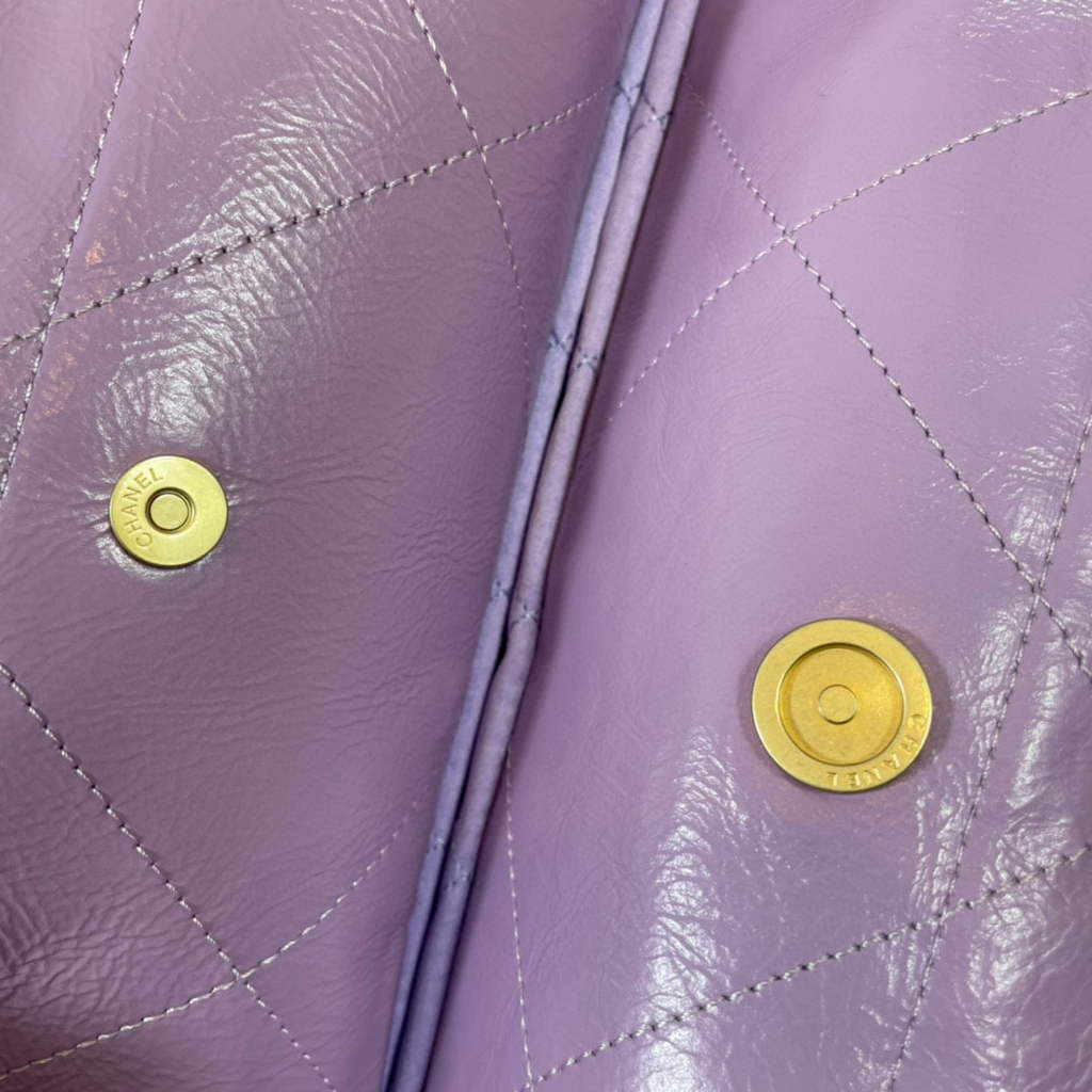 Chanel AS3260 22 Small Handbag Shiny Calfskin Purple Gold