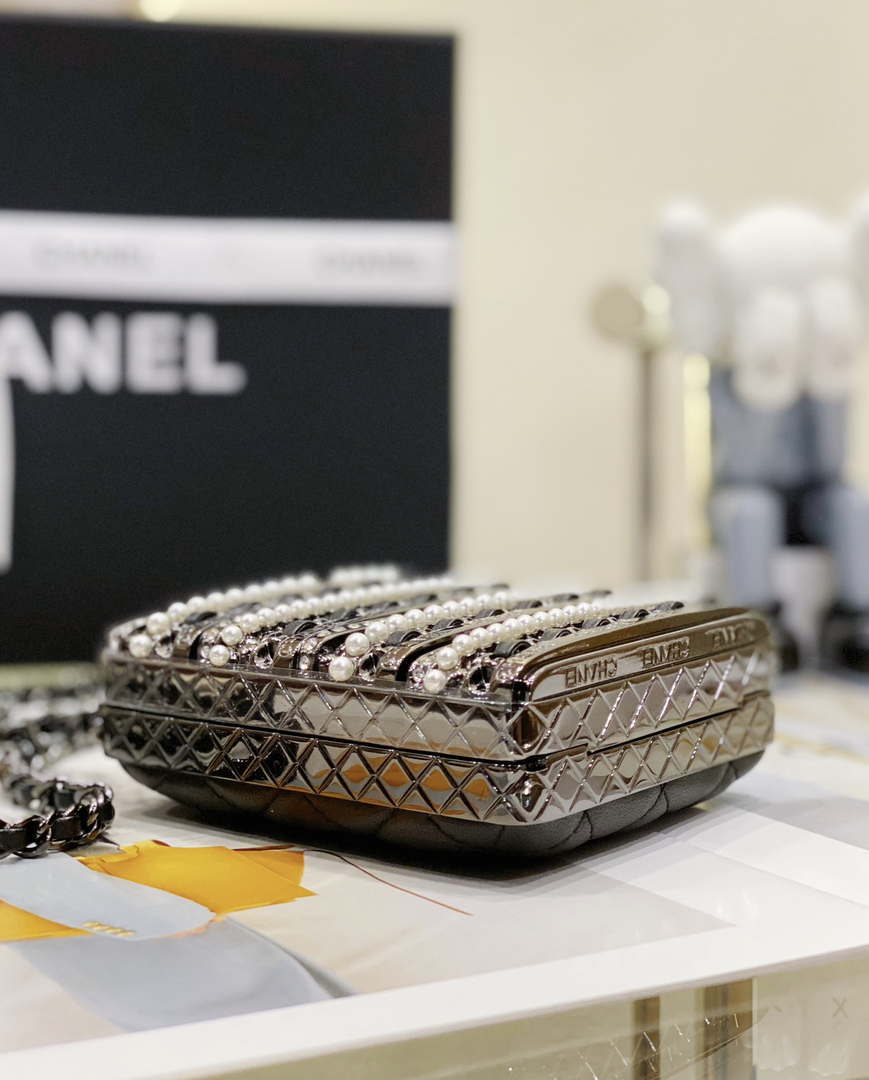 Chanel 22K Evening Bag With Pearls Black and Silver - Default Title - View 5