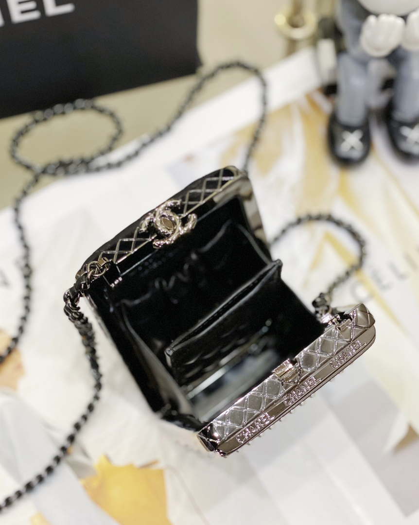 Chanel 22K Evening Bag With Pearls Black and Silver - Default Title - View 6