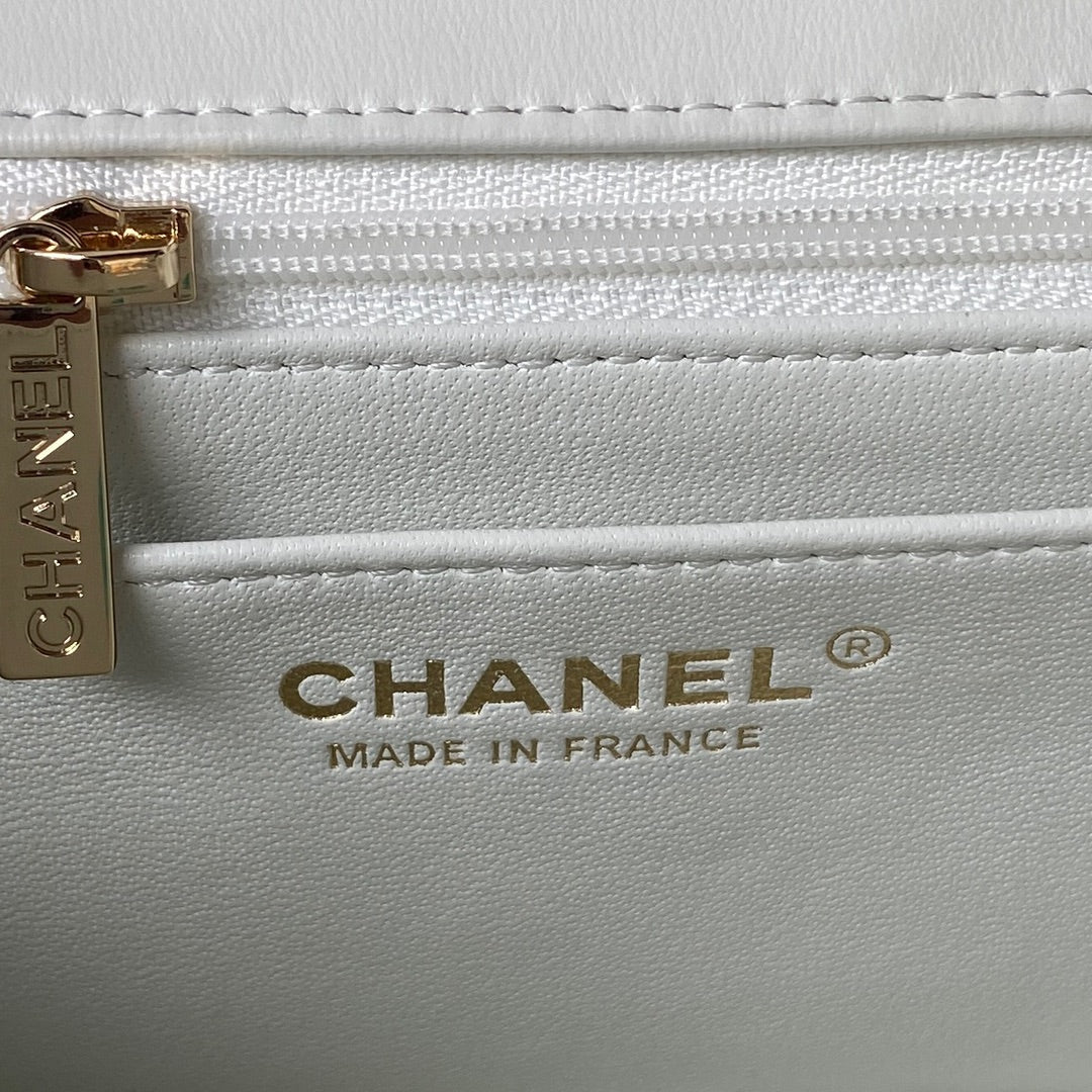 Chanel 23K AS2431 Mini flap Lambskin bag with top handle Whtie - Default Title - View 8