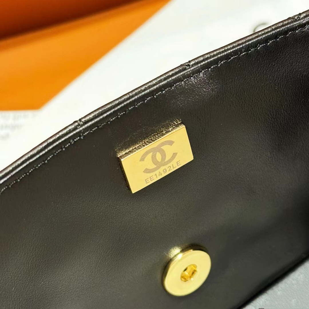 Chanel 24C AS1116 Small Flap bag Lambskin A69900 Black