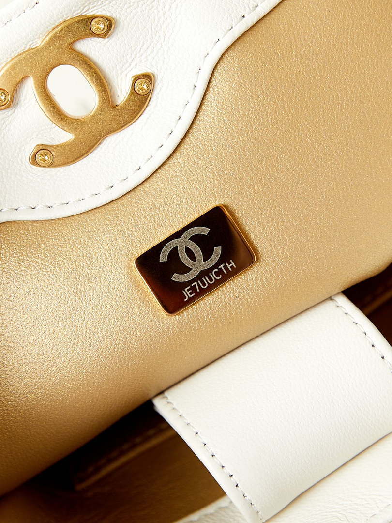 Chanel 24S AS4859 Hobo Bag Lambskin & Gold-Tone Metal Pearl White - Default Title - View 9