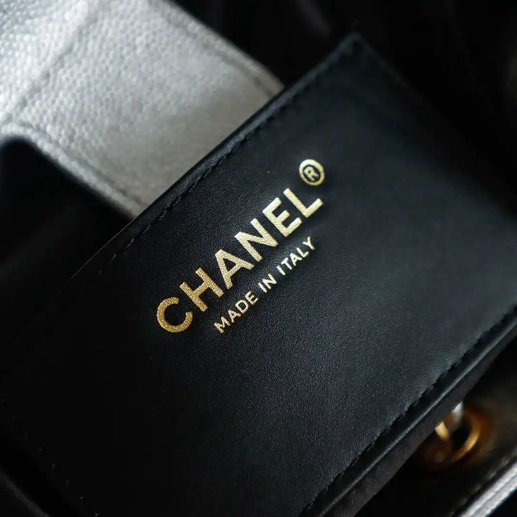 Chanel 25 AS5600 Medium Backpack Grained Calfskin & Gold-Tone Metal Silver