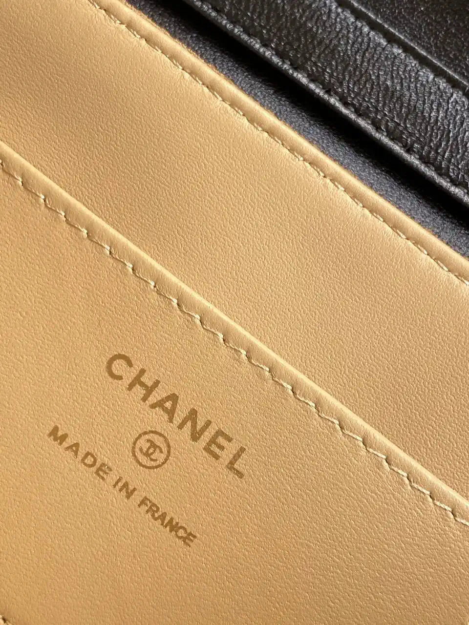 Chanel 25A AP4677 Flap bag Suede &Calfskin Gold-Tone Metal