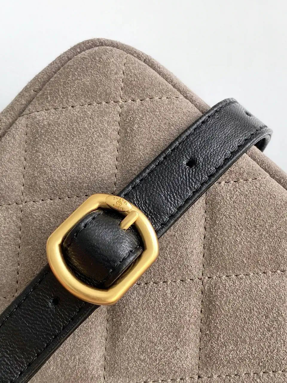 Chanel 25A AP4677 Flap bag Suede &Calfskin Gold-Tone Metal Gray