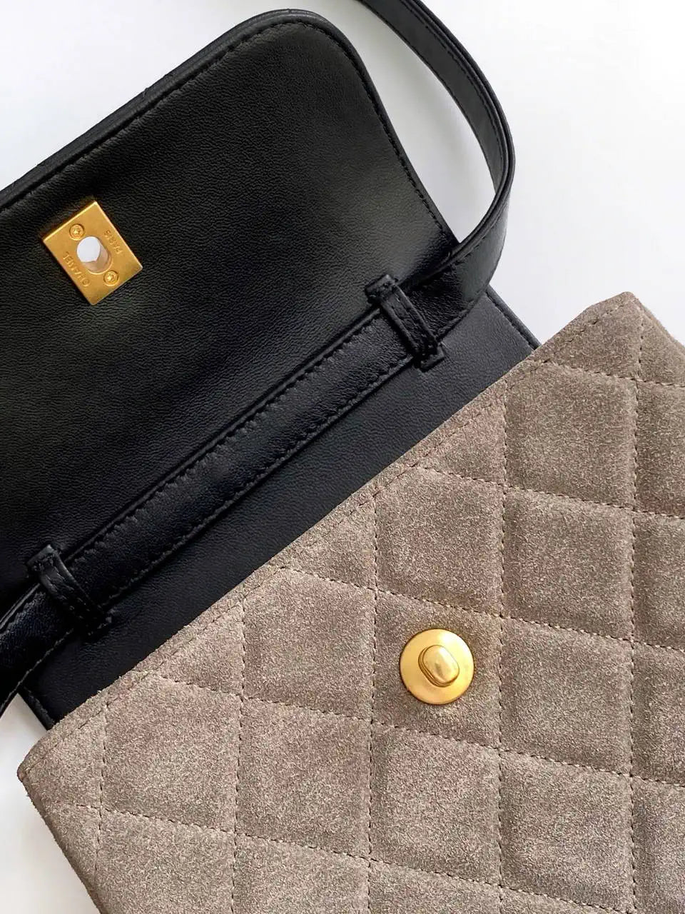 Chanel 25A AP4677 Flap bag Suede &Calfskin Gold-Tone Metal Gray