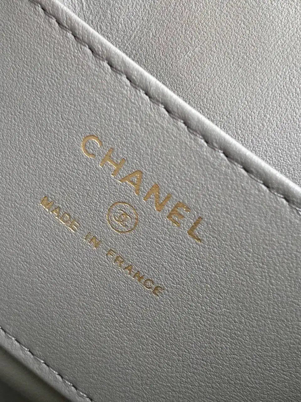 Chanel 25A AP4677 Flap bag Suede &Calfskin Gold-Tone Metal Gray
