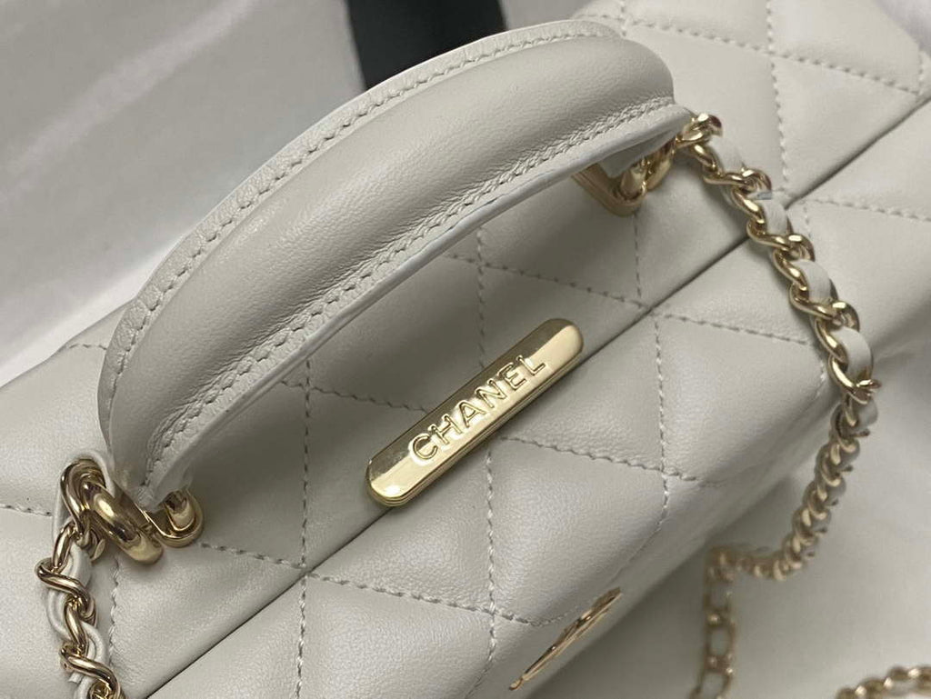 Chanel 25A AS5167 Small box bag Lambskin White