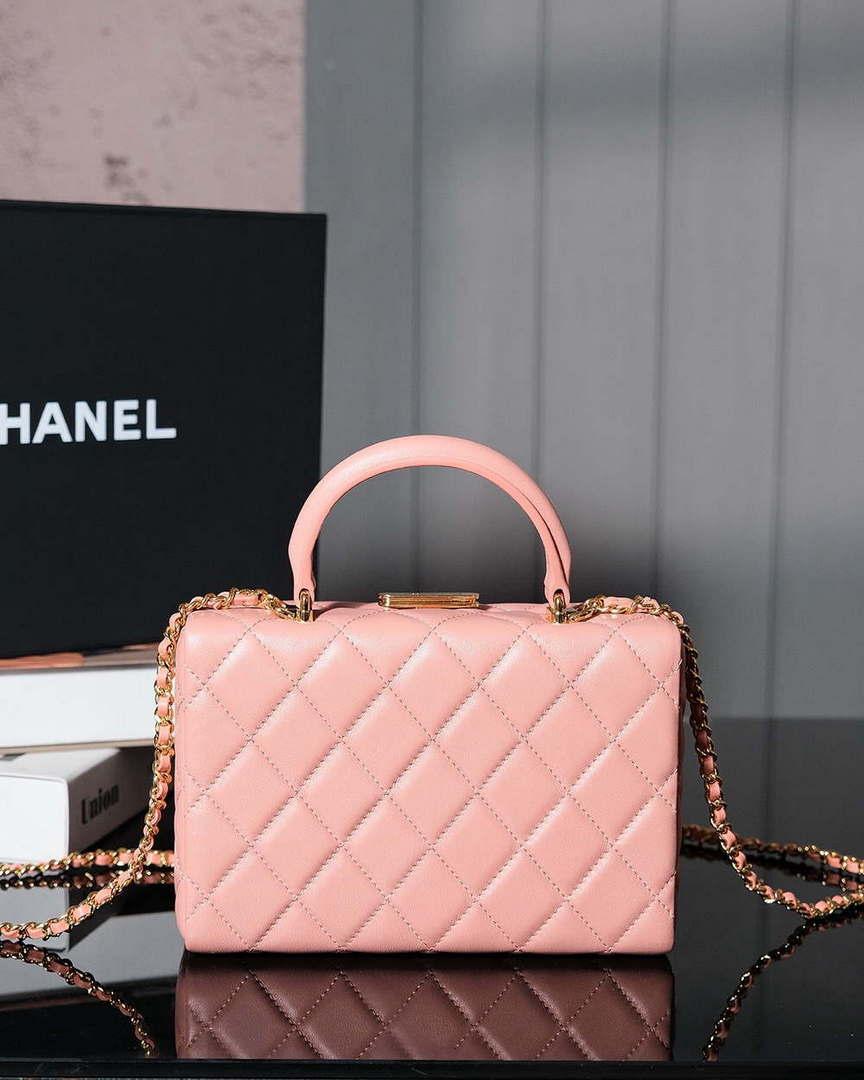 Chanel 25A AS5167 Autumn and Winter New Vanity Box Lambskin Bag Pink