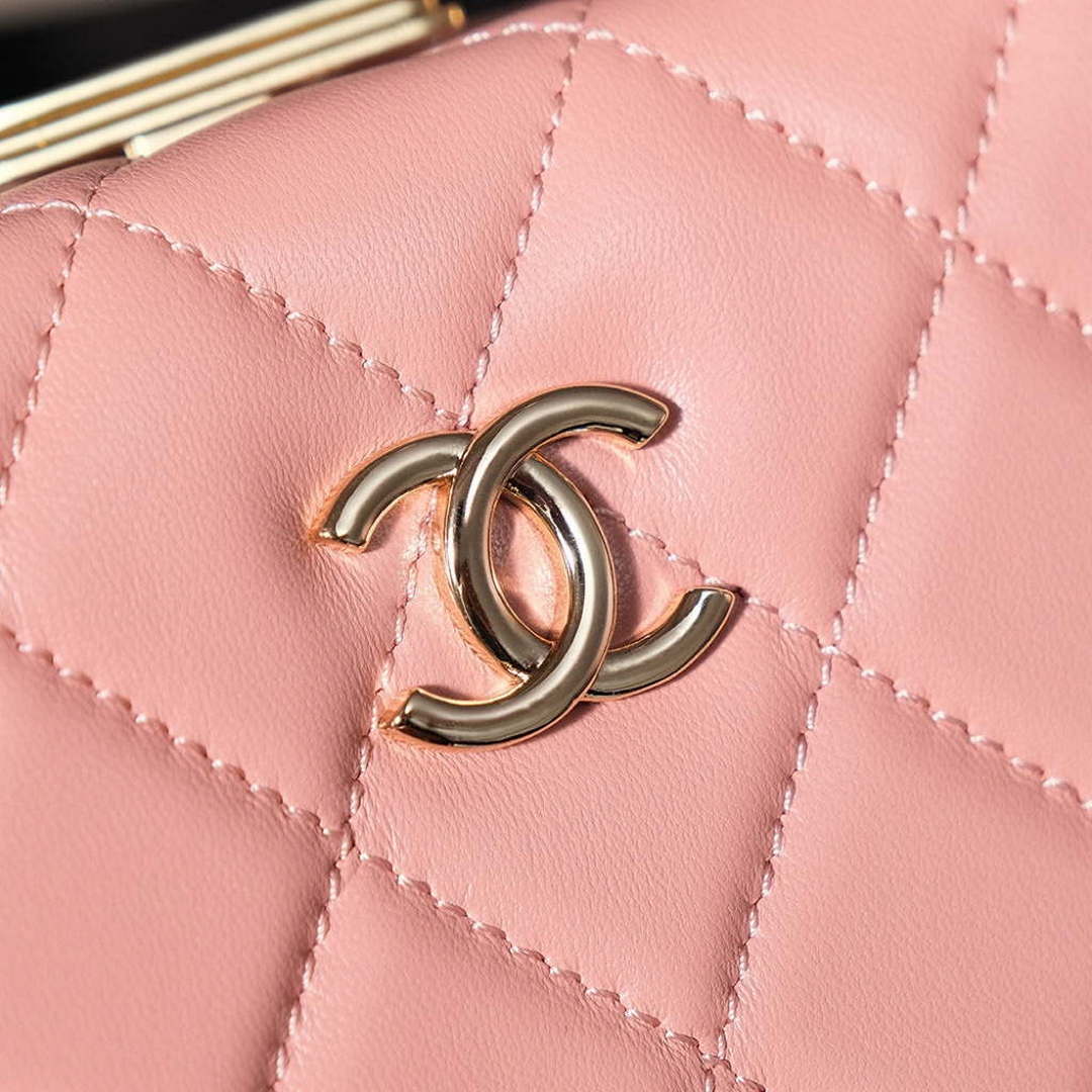 Chanel 25A AS5167 Autumn and Winter New Vanity Box Lambskin Bag Pink