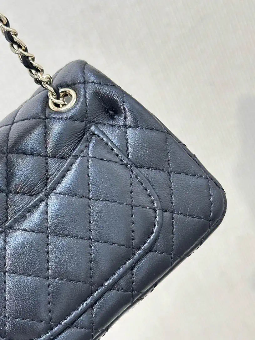 Chanel 25A Mini Flap Bag Lambskin AS4670 Black