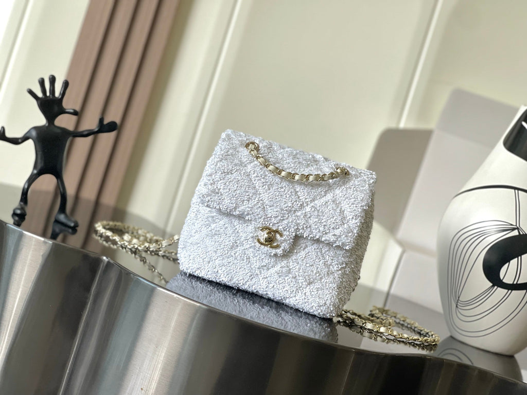 Chanel 25B Backpack Quilted Sequins & Gold-Tone Metal  AS5711 white